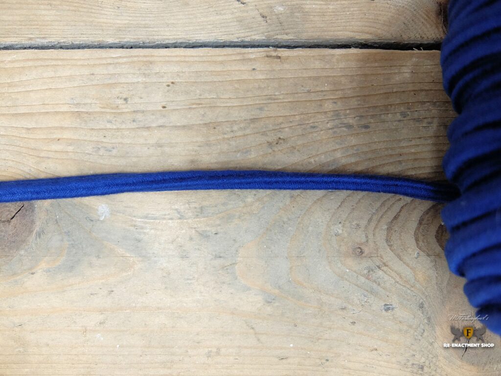 Square cord, blue, 5,5 cm