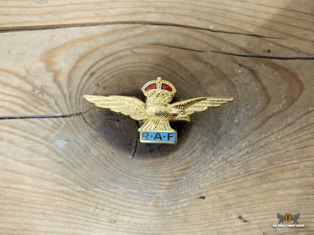 RAF side cap badge