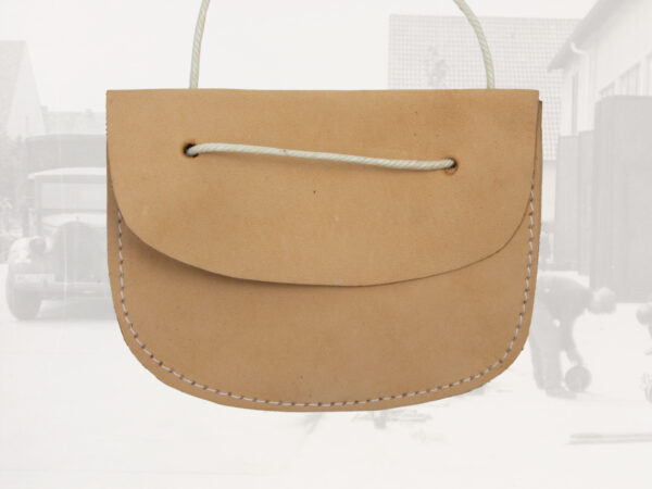 Leather pouch for Erkennungsmarke - Image 2