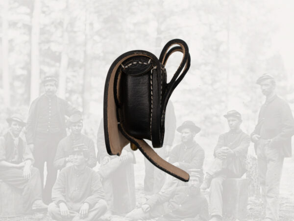 Cap pouch, Shield design - Image 3